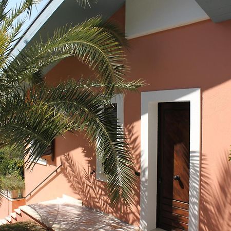 Villino Con Piscina Villa Terni Bagian luar foto