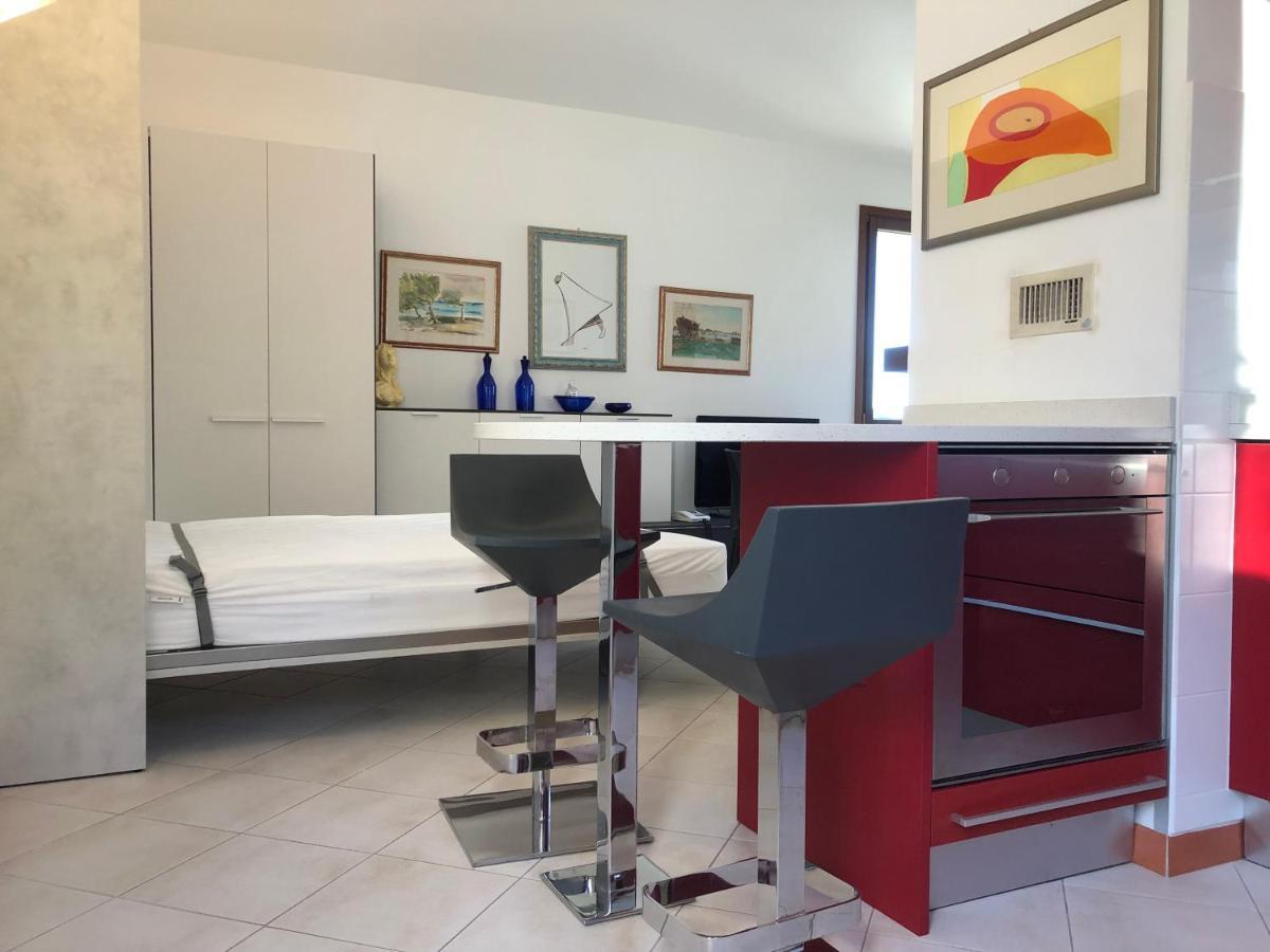 Villino Con Piscina Villa Terni Bagian luar foto